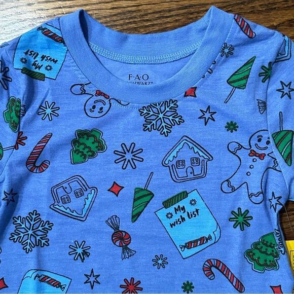 NEW! FAO Schwarz 2-pc BLUE CHRISTMAS PAJAMA SET Boys 8 w/Tags, Non Smoking - Picture 5 of 6